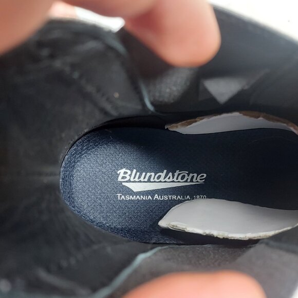 Blundstone WOMENS Chelsea Black Tall Boot - Picture 4 of 8
